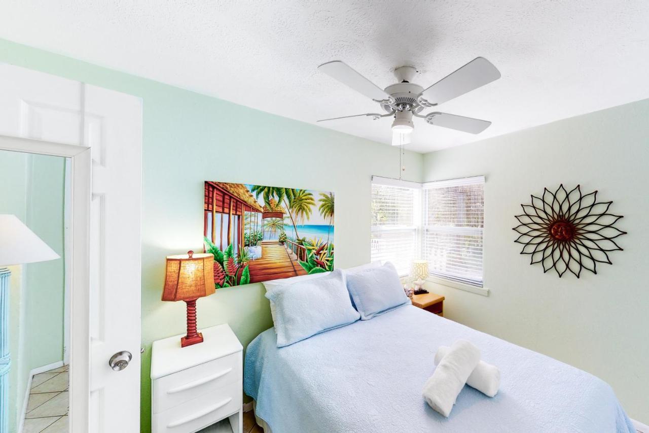 21 Palms Apartment Anna Maria Exterior photo